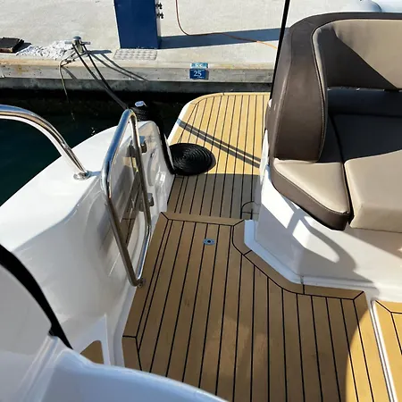 Trim Nautica Charter